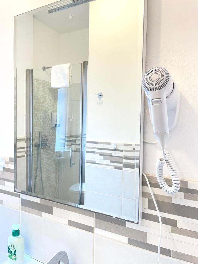 Residenza Borgo Trento Sunday Hotel Verona Bagian luar foto
