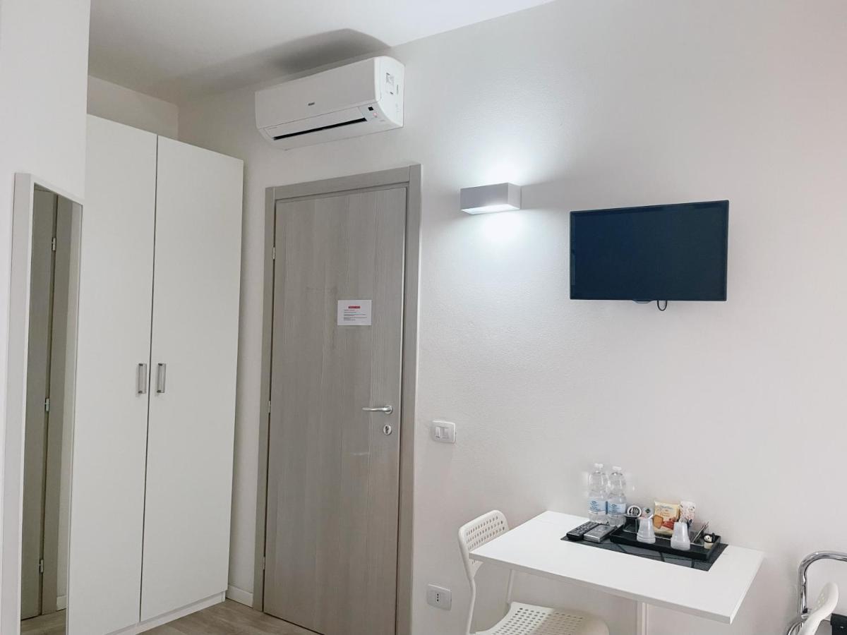 Residenza Borgo Trento Sunday Hotel Verona Bagian luar foto