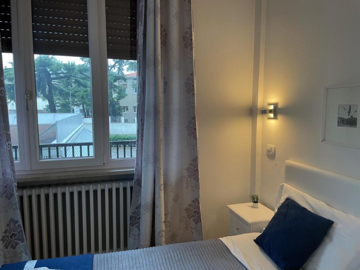 Residenza Borgo Trento Sunday Hotel Verona Bagian luar foto